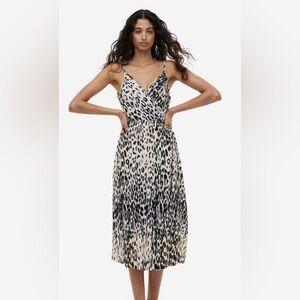 NWT H&M Pleated Wrap Dress